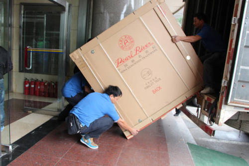 察隅钢琴贵重工艺品无忧运